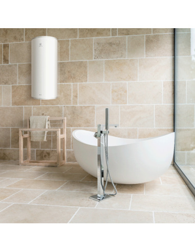 Водонагреватель накопительный Electrolux EWH 30 Fidelity